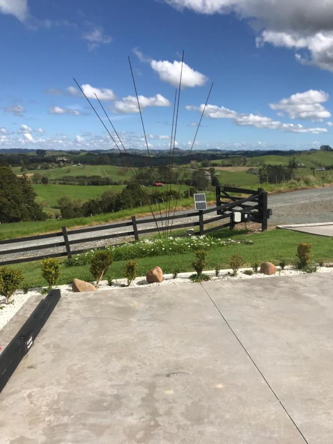 Tui Cottage Te Arai Bagian luar foto